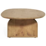 De Salontafel 78 x 38 CM Mangohout Design is een houten salontafel met een afgerond, onregelmatig blad en een stevig, gebogen rechthoekig onderstel, afgebeeld tegen een witte achtergrond.