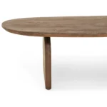 De Salontafel 78 x 38 CM Mangohout heeft een glad houten ovaal oppervlak en een minimalistisch industrieel ontwerp, getoond met twee stevige, zichtbare poten.