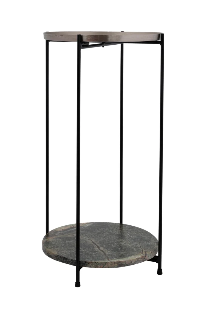 Bijzettafel Zilver Rond Marmer: Een moderne bijzettafel met een rond houten blad, slanke zwarte metalen poten en een onderste plank gemaakt van donker cirkelvormig marmer.