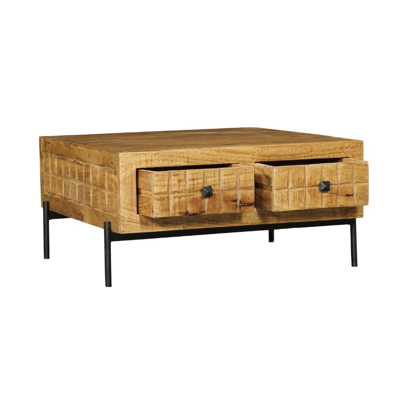 Salontafel 80 x 80 CM Vierkant is een vierkante houten salontafel met twee gestructureerde lades aan de voorkant, zwarte metalen poten en een rustieke natuurlijke houten afwerking.