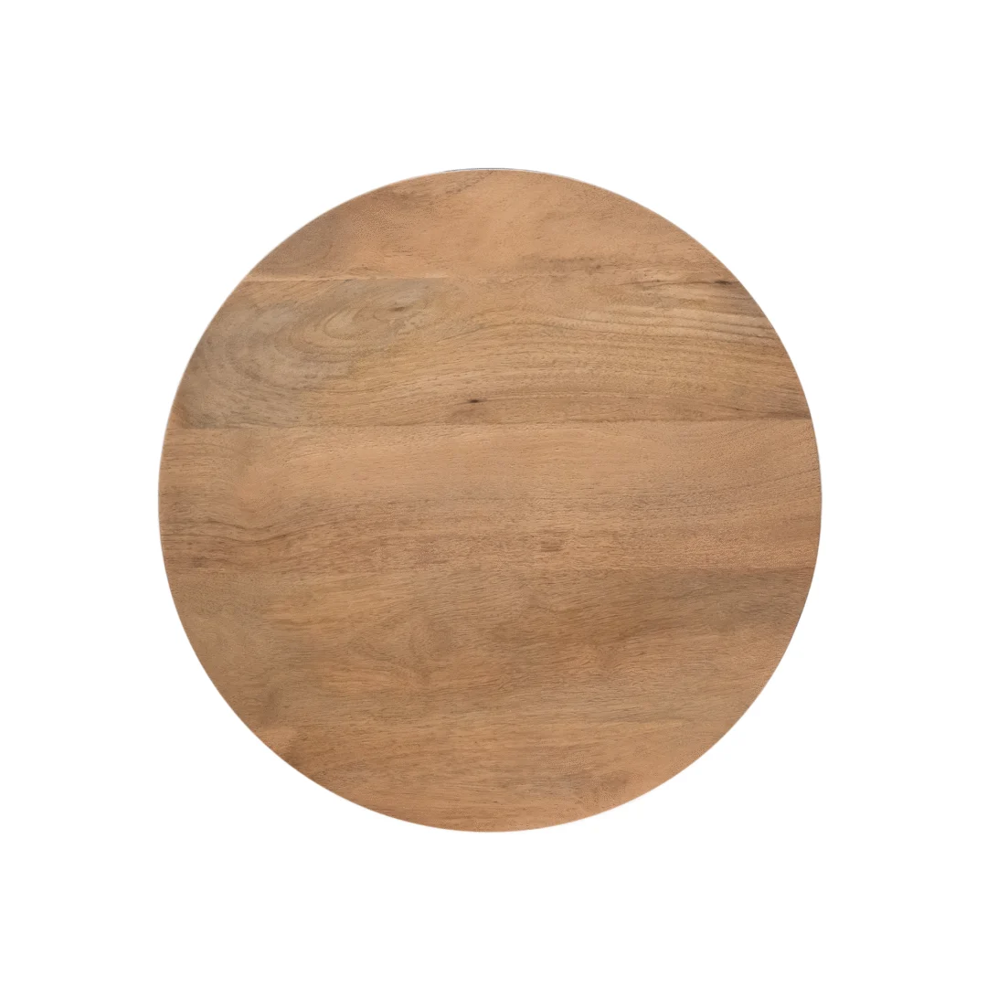 Bovenaanzicht van een ronde salontafel van lichtbruin hout met een zichtbare nerfstructuur, tegen een witte achtergrond.
