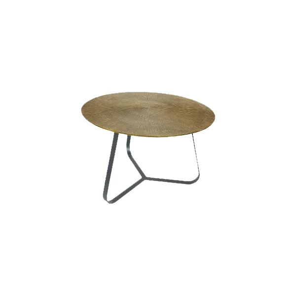 De Salontafel 60 x 60 CM Vierkant is een vierkante, goudkleurige tafel met een gestructureerd oppervlak en minimalistische zwarte metalen poten, tegen een witte achtergrond.