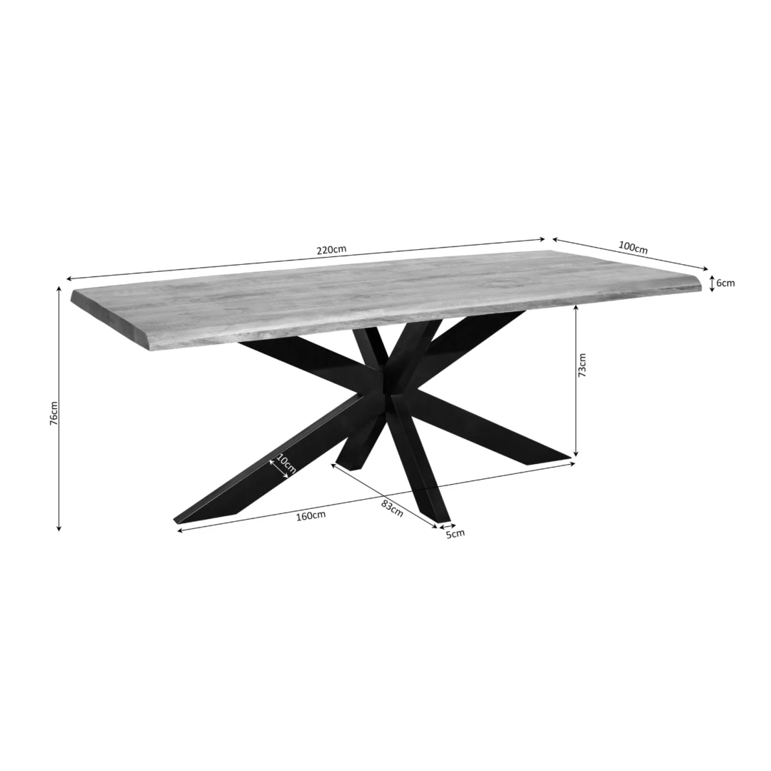 Lichte boomstam eettafel met afmetingen, zwarte spinpoot. Neutrale achtergrond, zachte belichting. Rechthoekig blad, massief houten rand.