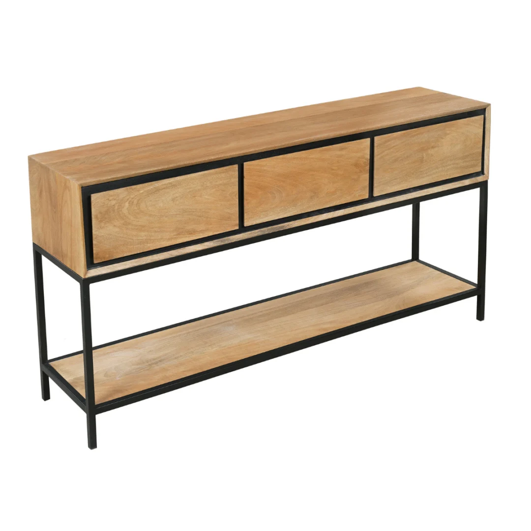 Vooraanzicht van een RichWood sidetable. Houtkleurig met zwarte metalen accenten. Neutrale belichting, witte achtergrond. Strak design.