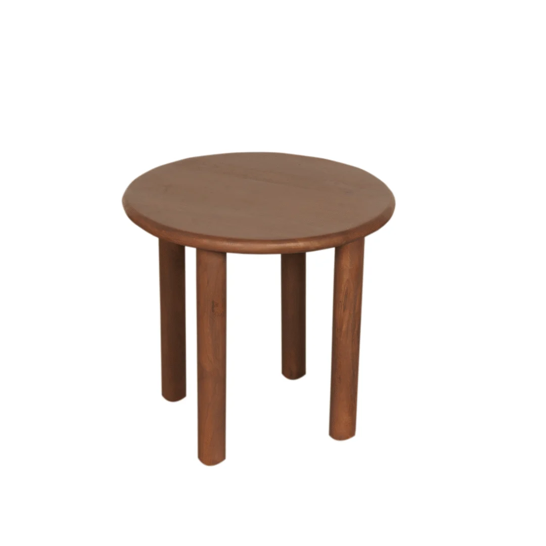 De Salontafel 16 x 45 CM is een kleine, ronde houten tafel met een glad oppervlak en vier stevige poten, tegen een effen witte achtergrond.