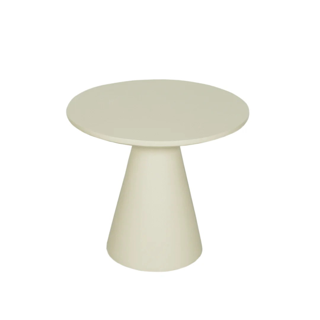 De Salontafel 16 x 45 CM is een kleine, ronde beige tafel met een glad blad en een conische basis, tegen een effen witte achtergrond.