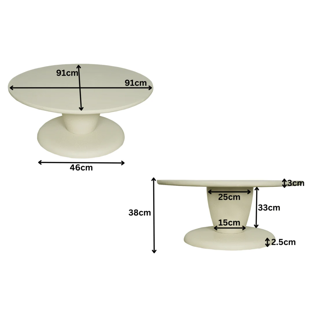 Afmetingen van een crèmekleurige salontafel met een rond blad en een voetstuk. De afmetingen zijn aangegeven met zwarte pijlen. Heldere achtergrond.