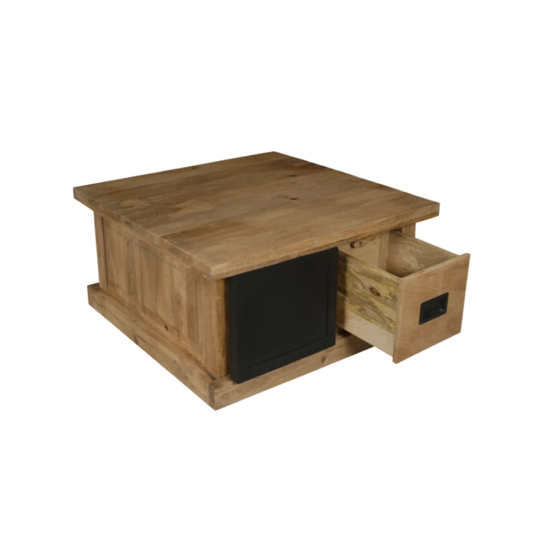 De Salontafel 80 CM Klassiek is een vierkante houten salontafel met een natuurlijke afwerking, zwarte schuifdeur en open lade aan één kant voor opslag.