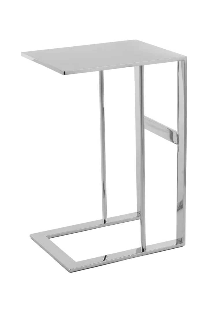 De Bijzettafel Zilver Rond Staal Compact is een moderne, minimalistische C-vormige bijzettafel met een glanzende stalen afwerking en open zijkanten, ideaal om onder een bank of stoel te schuiven.