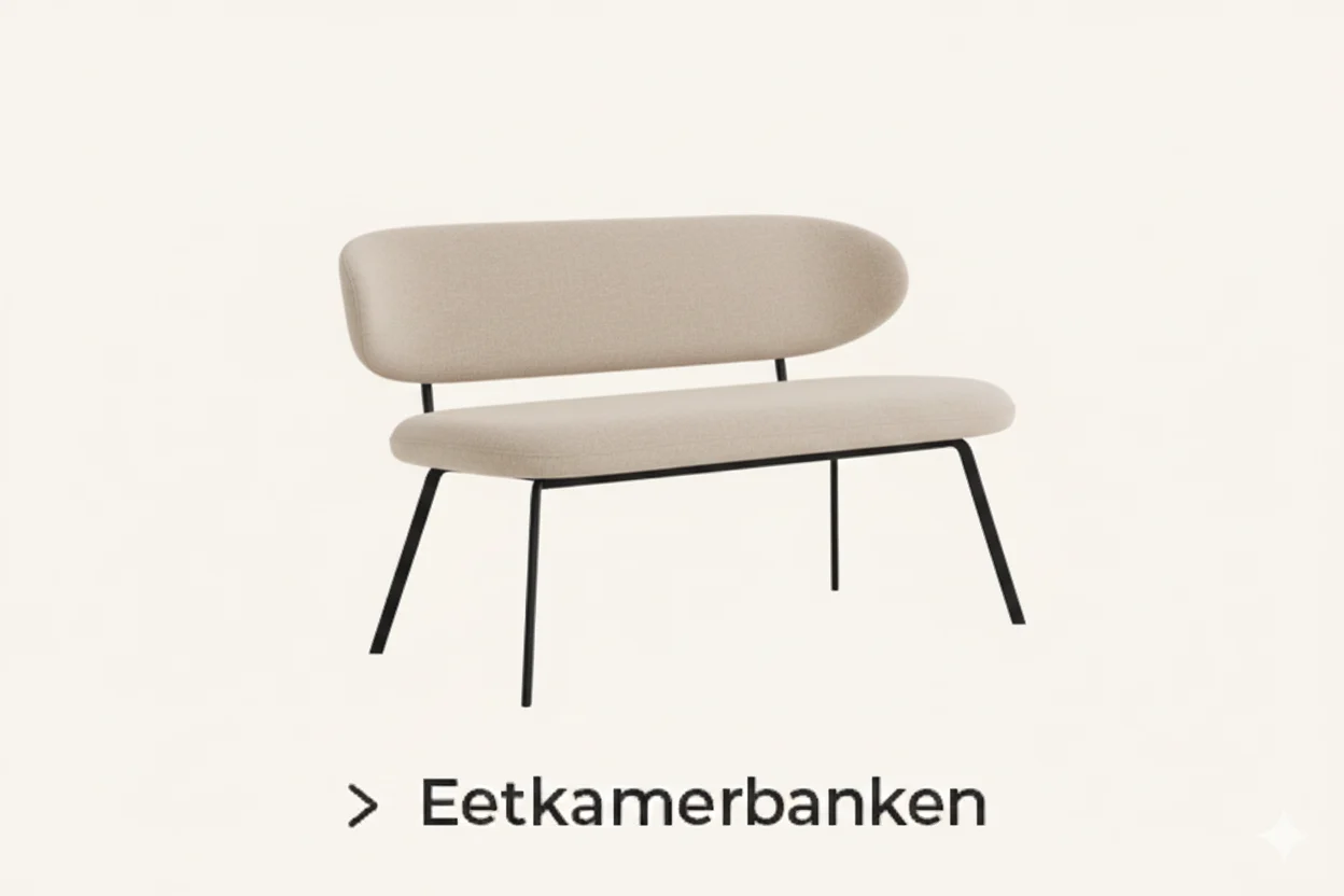 Beige eetkamerbank met zwart metalen frame tegen een zachte, witte achtergrond. Het zachte licht accentueert de eenvoudige, moderne vormgeving.