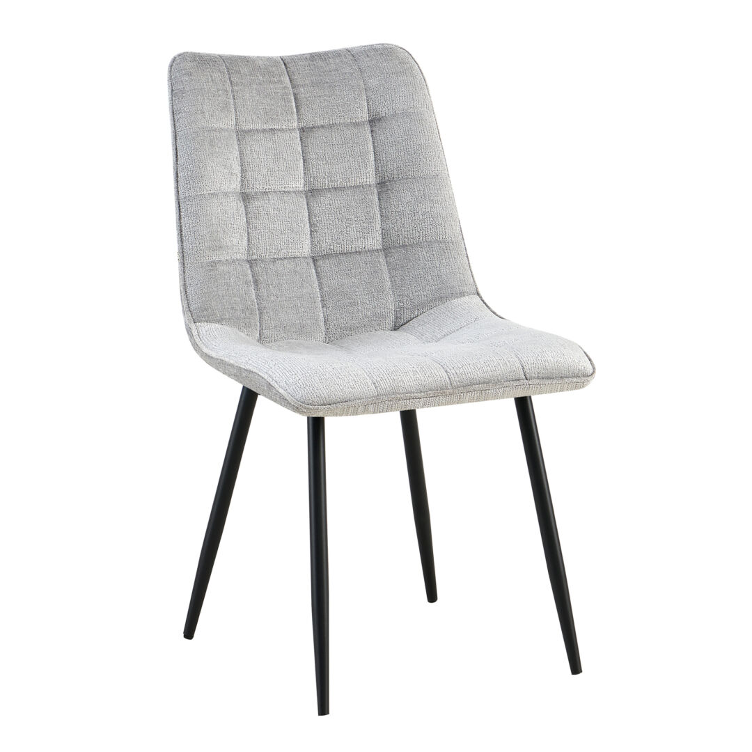 Eetkamerstoel Lucille: Grijze stoffen stoel met gecapitonneerde rugleuning en zwarte metalen poten.