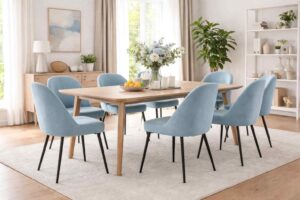 Lichtblauwe eetkamerstoelen