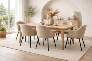 Zandkleur eetkamerstoelen