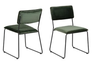 Cornelia eetkamerstoel (set van 2): Groene velvet eetkamerstoelen met zwart metalen frame.