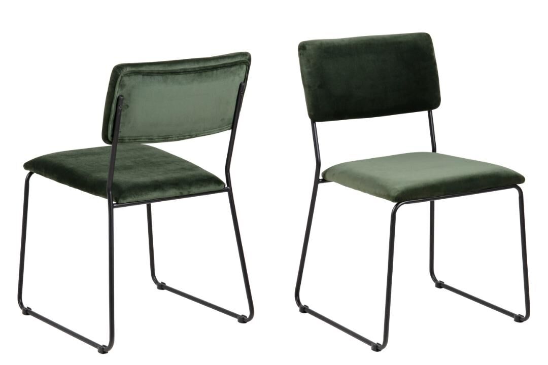 Cornelia eetkamerstoel (set van 2): Groene velvet eetkamerstoelen met zwart metalen frame.