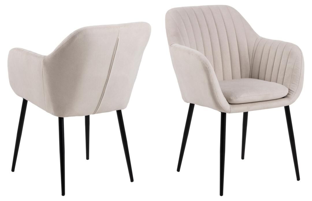 Emilia eetkamerstoel met armleuning: Beige stoel met armleuningen en zwarte poten, gezien van voren en achteren.