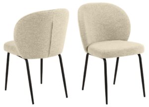 Patricia eetkamerstoel (set van 2): Gestoffeerde stoelen met zwarte metalen poten.