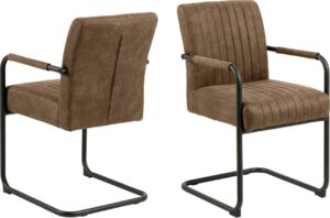 Adele eetkamerstoel met armleuning (set van 2): bruine eetkamerstoelen met zwart metalen frame.