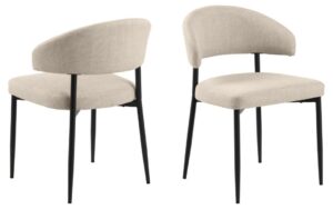 Edina eetkamerstoel (set van 2): Beige gestoffeerde stoelen met zwarte metalen poten.