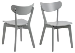 Roxby eetkamerstoel (set van 2): Grijze houten eetkamerstoelen, modern design.
