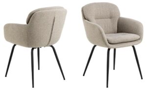 Dora eetkamerstoel met armleuning: Beige gestoffeerde stoel met zwarte metalen poten.