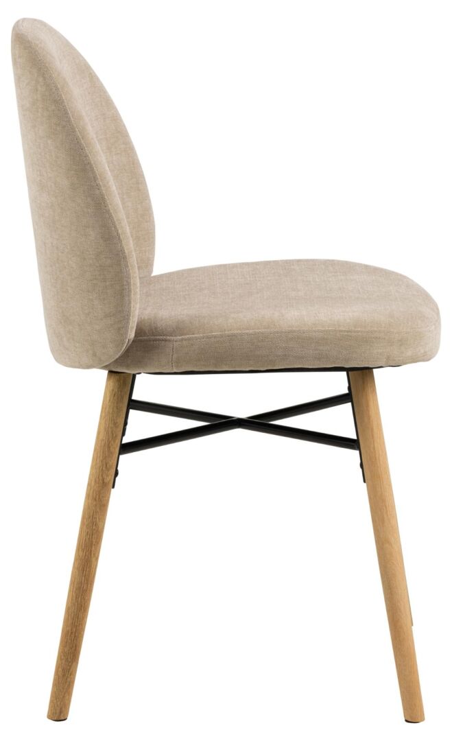 Sophia eetkamerstoel: Beige stoffen eetkamerstoel met houten poten, zijaanzicht.