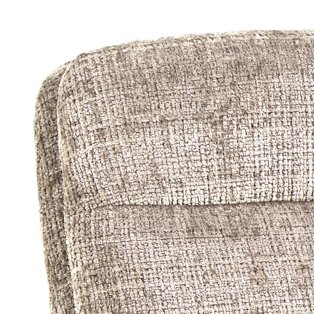 Edgar eetkamerstoel met armleuning: close-up van de grijze stoftextuur van de stoel.