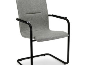 Grijs gestoffeerde Workliving X6 vergaderstoel met zwart sledeframe.