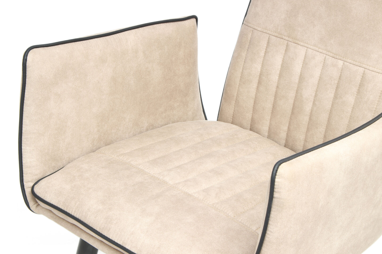 Stoel Penelope Beige: Beige stoffen stoel met zwarte rand, Nieuwe Sfeer