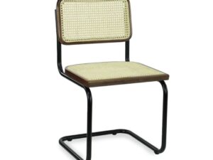 Workliving Bas Stoel Rotan Walnoot Zwart: Stoel met zwart frame, walnoothout en rotan zitting en rugleuning.