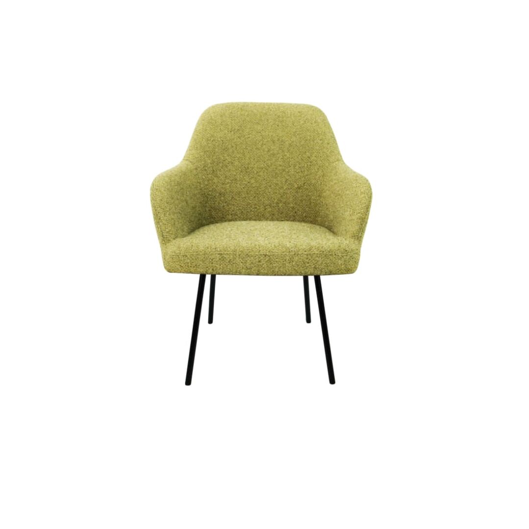 Workliving LoLa Eetkamerstoel: Groene gestoffeerde stoel met zwarte poten voor een nieuwe sfeer.