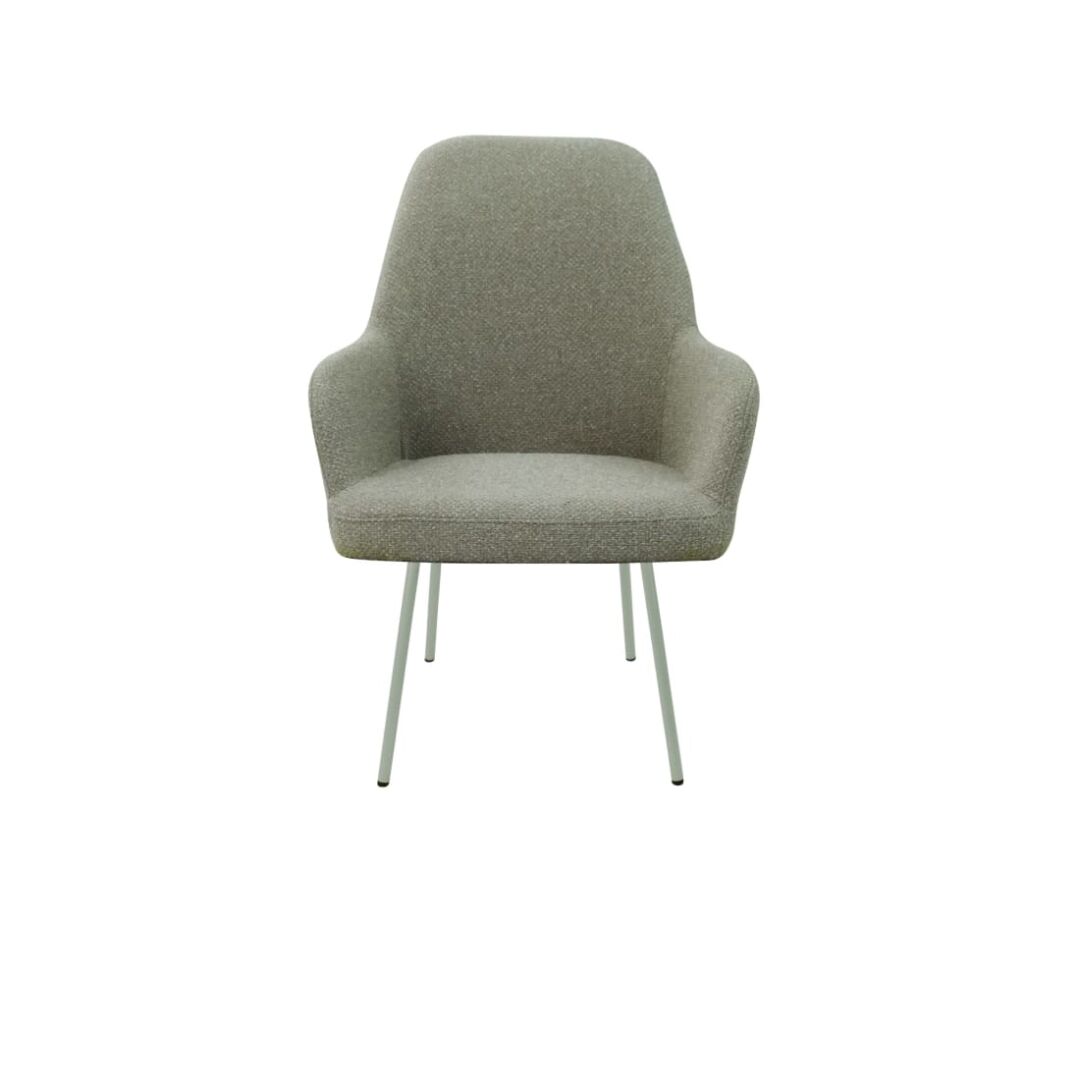 Workliving LoLa Eetkamerstoel: Grijze stoffen eetkamerstoel met lichtgrijze metalen poten.