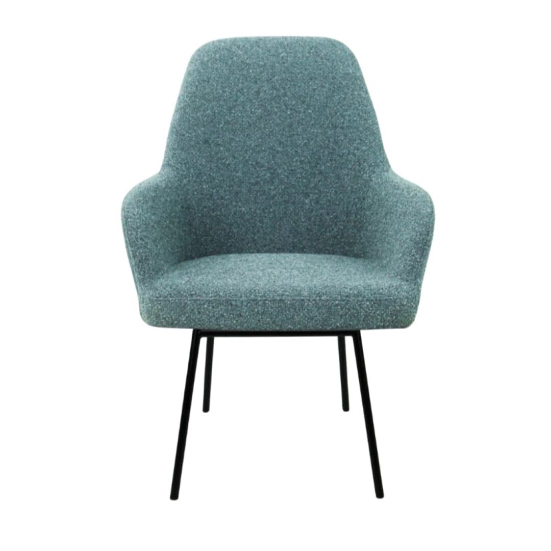 Workliving LoLa Eetkamerstoel: blauwe gestoffeerde stoel met zwarte poten voor een nieuwe sfeer