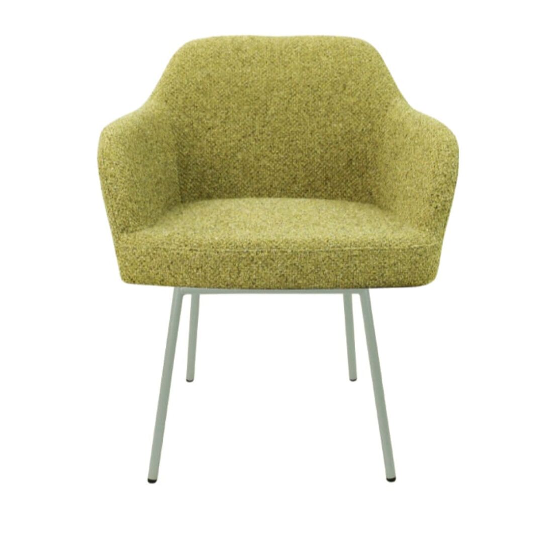 Workliving LoLa Eetkamerstoel: Groene design stoel met metalen poten voor een nieuwe sfeer.