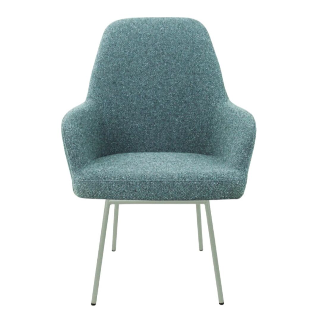 Workliving LoLa Eetkamerstoel: Blauw-grijze stoffen stoel met metalen poten voor een nieuwe sfeer.