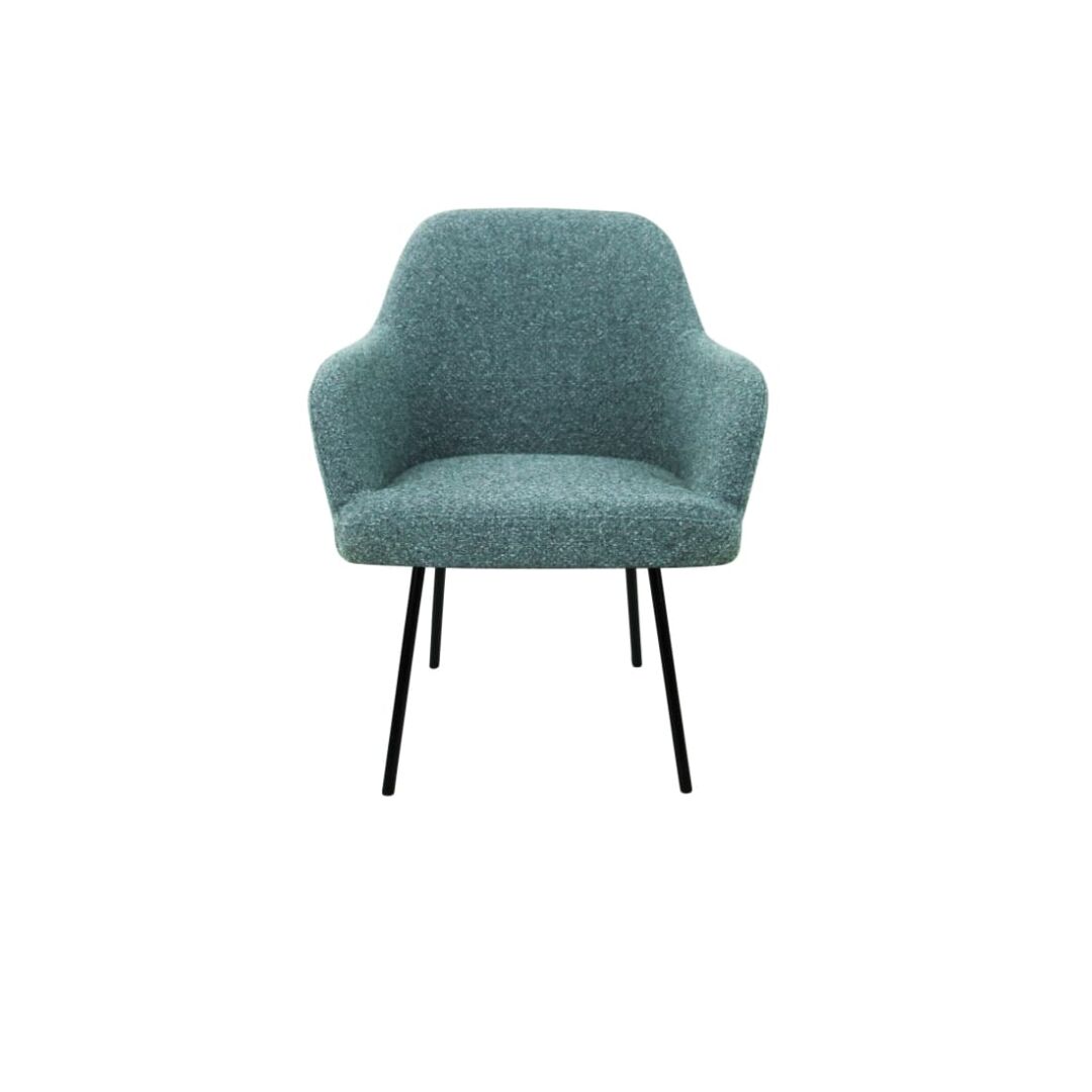 Workliving LoLa Eetkamerstoel: Blauwe gestoffeerde stoel met zwarte poten voor een nieuwe sfeer