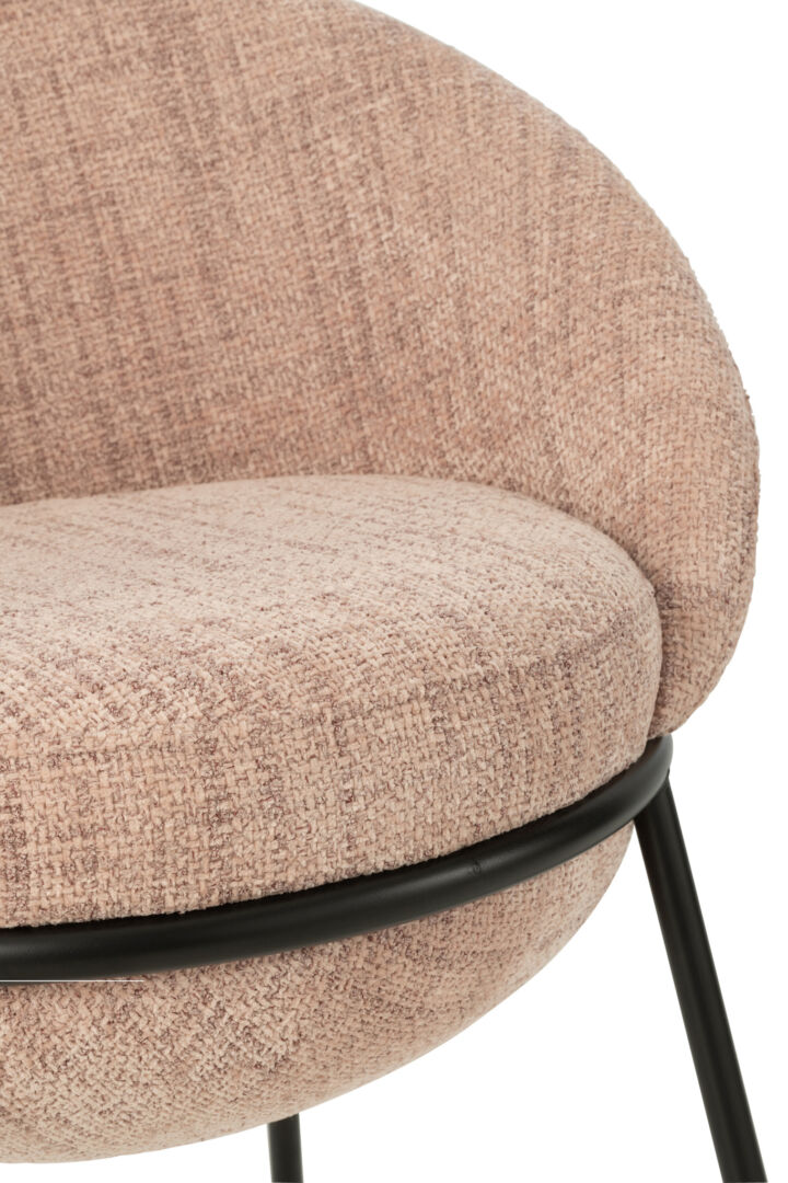 Eetkamerstoel Ijzeren Poten Lichtroze Zwart: Close-up van de lichtroze stoffering en het zwarte ijzeren frame.