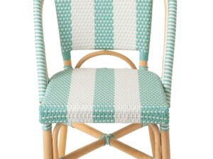 Eetkamerstoel Rotan Blauw Wit Gestreept van Nieuwe Sfeer: rotan stoel met blauw-witte strepen.