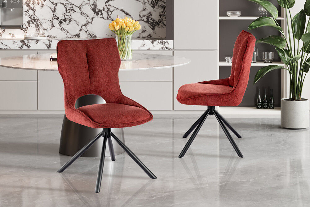 Eetkamerstoel Mori Rood Draaibaar: Rode stoffen eetkamerstoel met zwarte draaipoot voor een nieuwe sfeer.