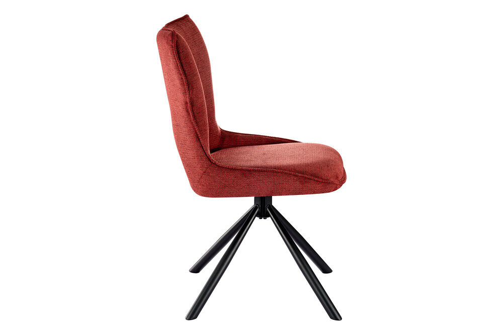Eetkamerstoel Mori Rood Draaibaar: Rode stoffen stoel met zwart metalen onderstel.