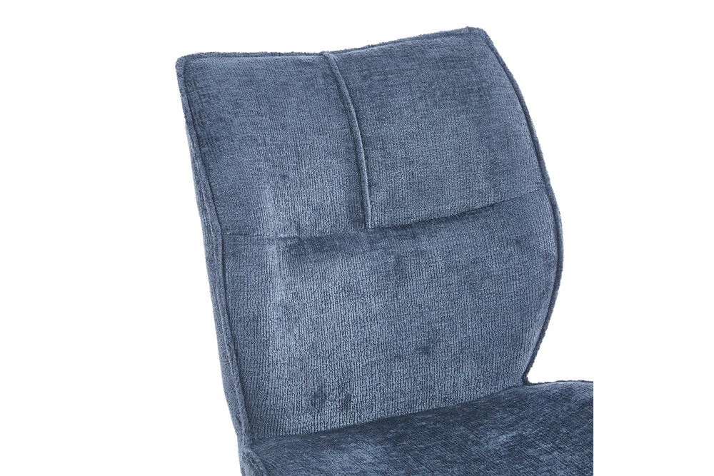 Eetkamerstoel Faye Blauw Stof rugleuning. Stijlvolle blauwe stoffen eetkamerstoel voor een nieuwe sfeer.