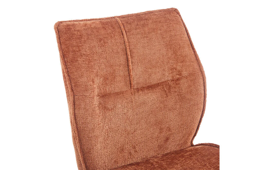 Eetkamerstoel Faye Roest Stof: close-up van de stoffen rugleuning.