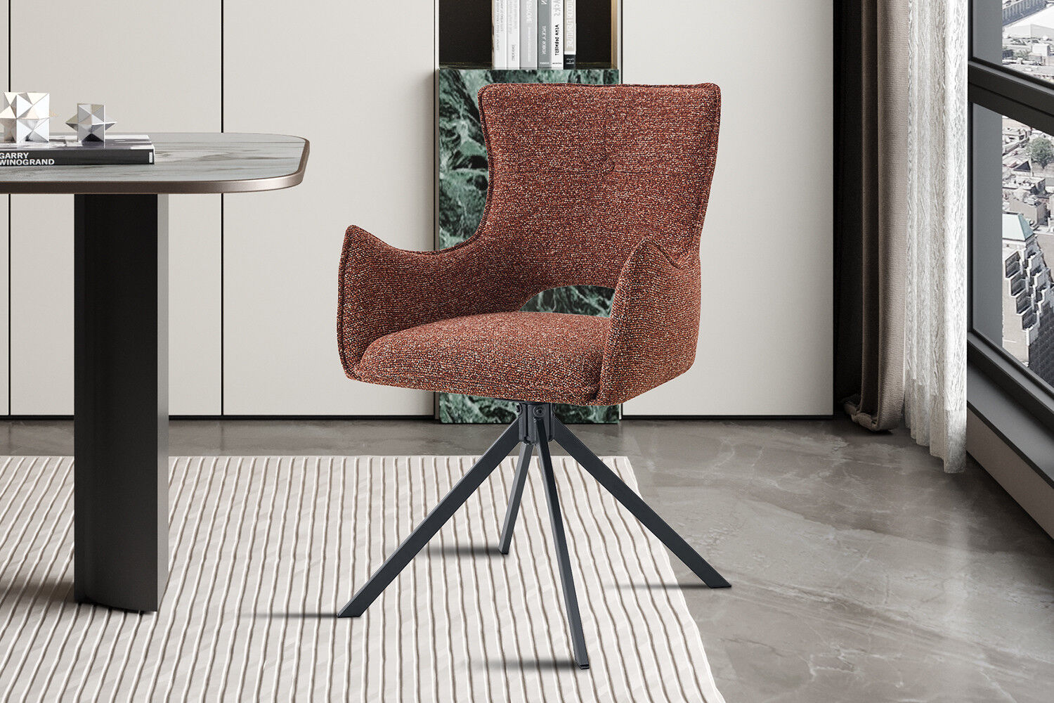 Eetkamerstoel Billy Rood Stof Draaibaar: Rode stoffen draaistoel met hoge rugleuning en armleuningen.