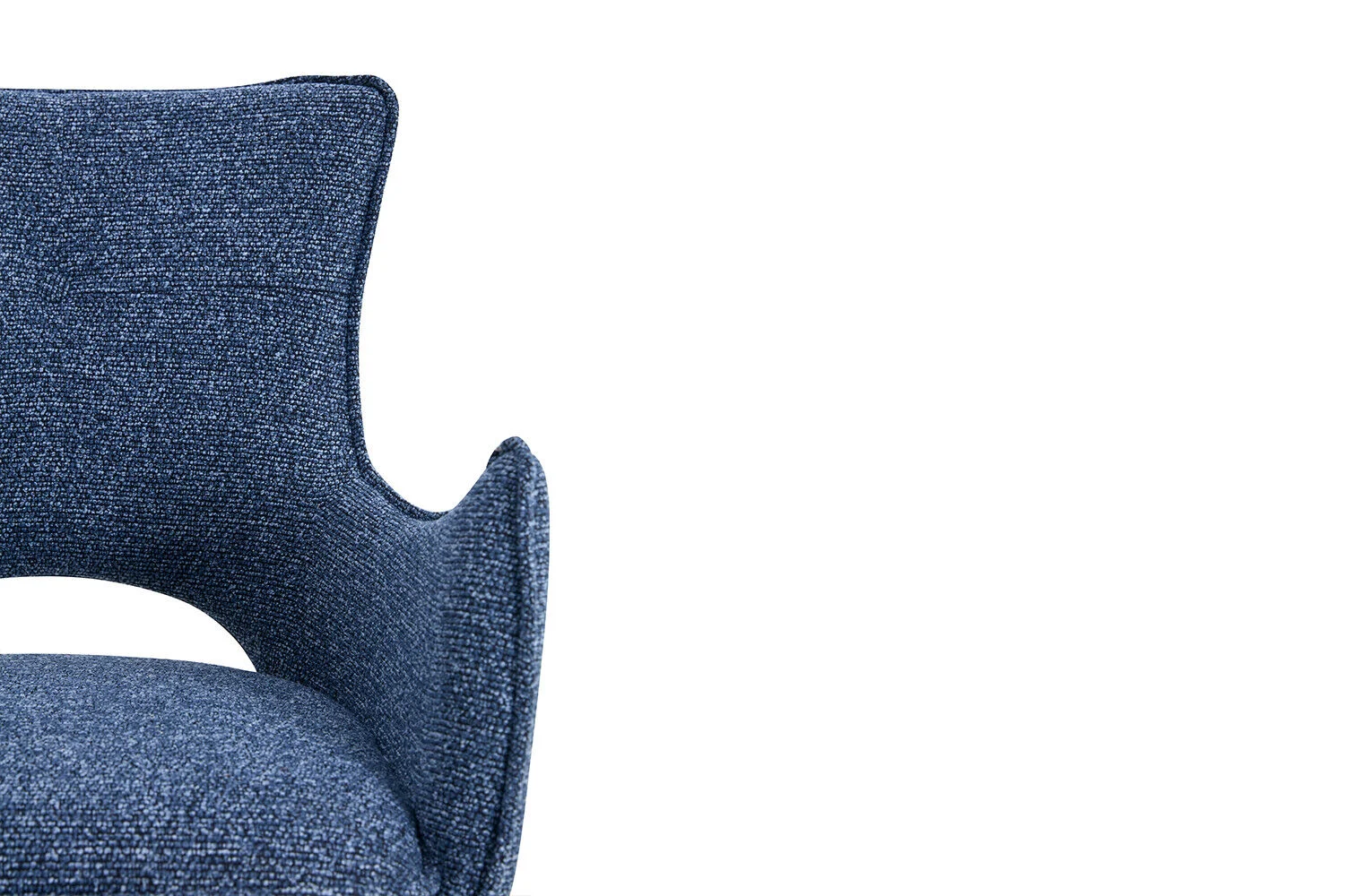 Eetkamerstoel Billy Blauw Draaibaar van Nieuwe Sfeer: Detailopname van de blauwe stoffering.