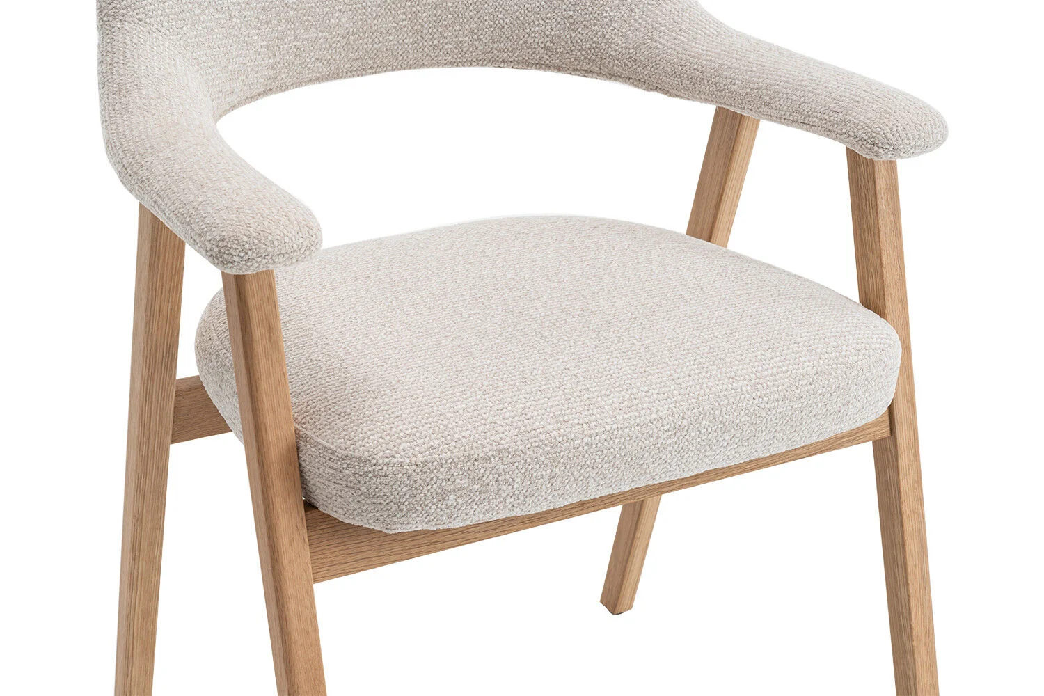 Eetkamerstoel Coralie Massief Eiken Beige: Beige stoffen stoel met massief eiken frame.