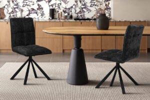 Stoel Jack Draaibaar Donkergrijs Stof van Nieuwe Sfeer: donkergrijze draaistoel met stoffen bekleding.