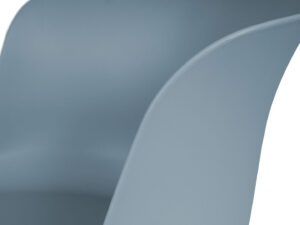 Stoel Chris 100 Grijsblauw Beukenhout detail. Close-up van de zitting en rugleuning.