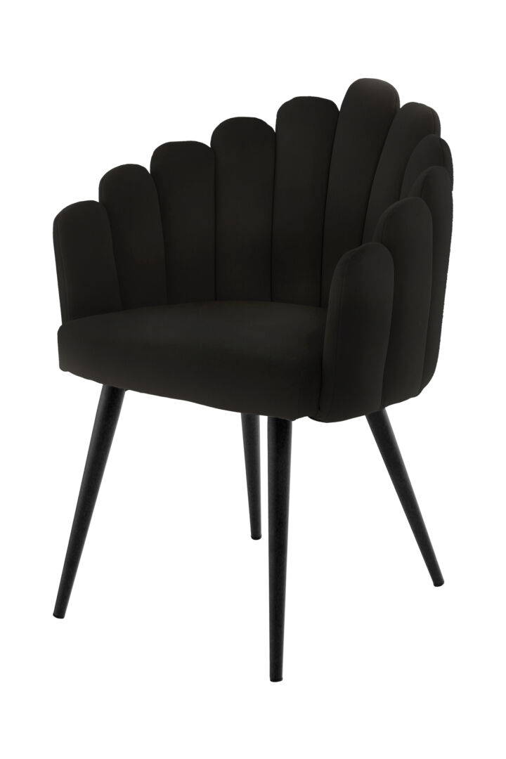 Stoel Jeane 600 Zwart Fluweel: Zwarte fluwelen stoel met geschulpte rug en zwarte poten.