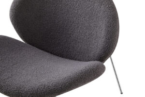 Stoel Jaden 100 Grijs Zilver Bouclé: Grijze bouclé stoel uit de set van 2 van Nieuwe Sfeer.