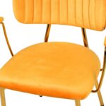 Stoel Kian 200 Lichtoranje: Set van 2 stoelen met gouden frame en oranje velvet bekleding.
